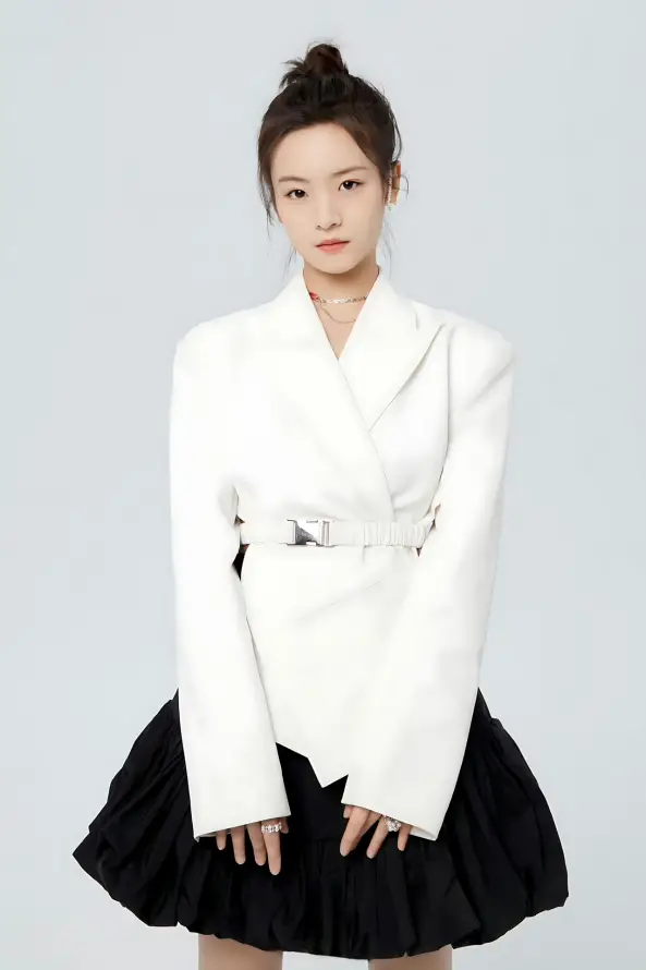24小时日本高清在线视频与亚洲无线通信技术：已婚女按摩技师出轨21岁男顾客事件剖析